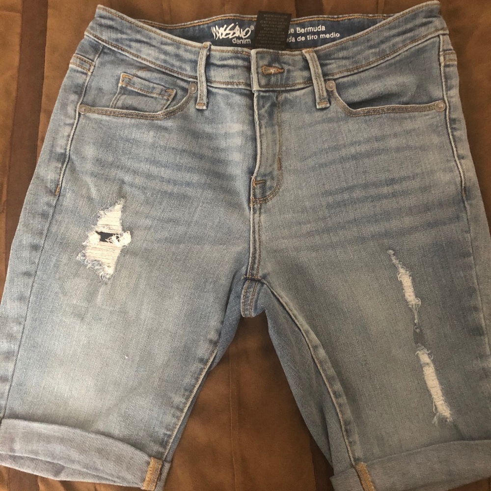 Women’s Bermuda shorts